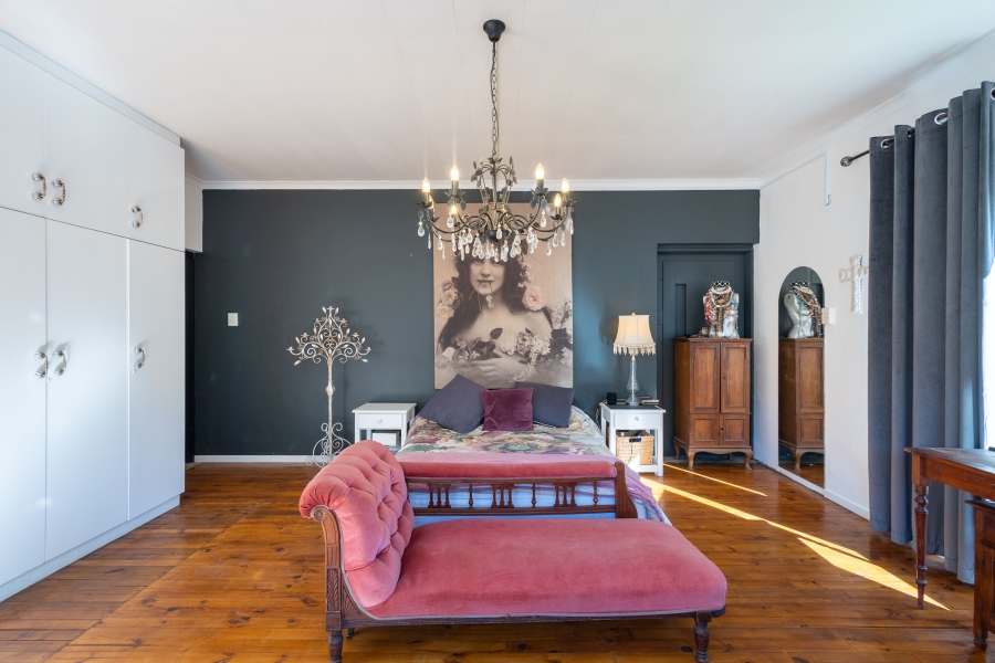 8 Bedroom Property for Sale in Wilderness Central Western Cape